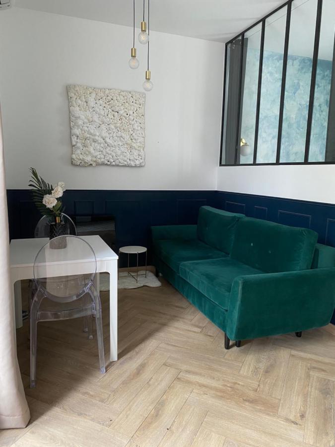 La Suite Dandy - Beau T2 -Terrasse, Parking Gratuit, Climatisation Bagneres-de-Bigorre Luaran gambar