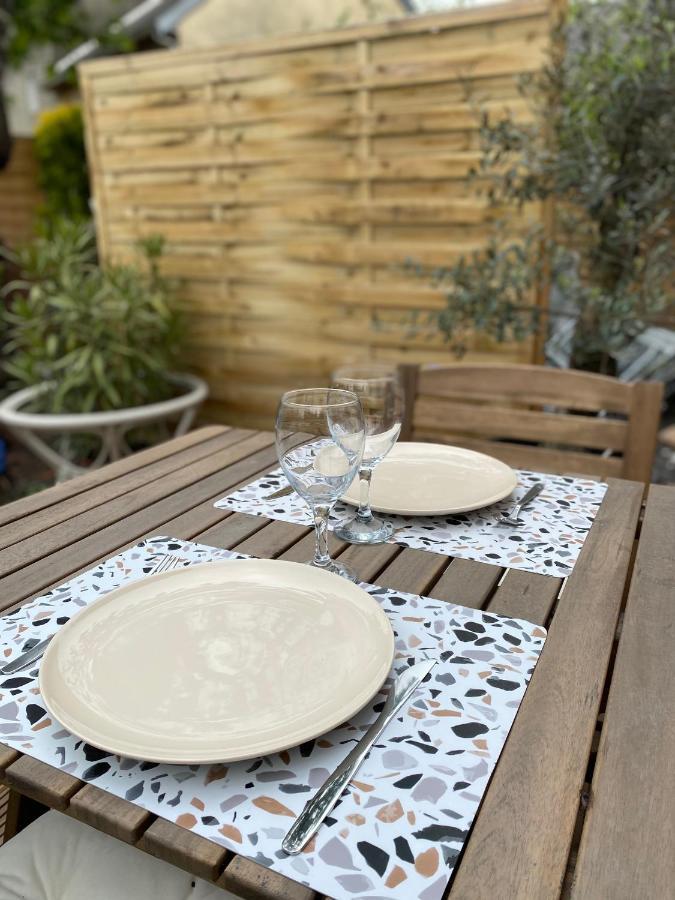 La Suite Dandy - Beau T2 -Terrasse, Parking Gratuit, Climatisation Bagneres-de-Bigorre Luaran gambar