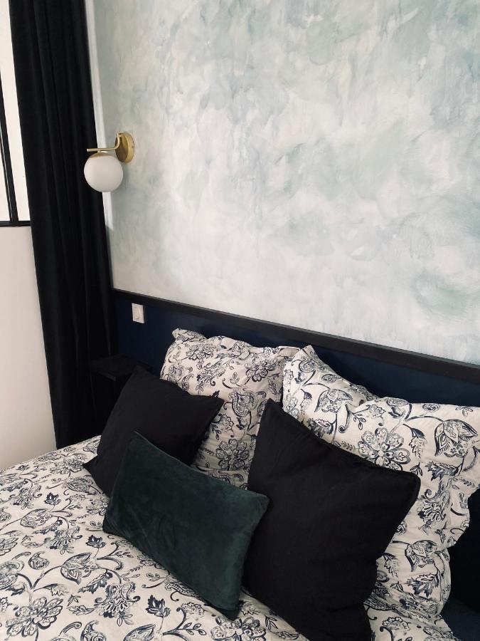 La Suite Dandy - Beau T2 -Terrasse, Parking Gratuit, Climatisation Bagneres-de-Bigorre Luaran gambar